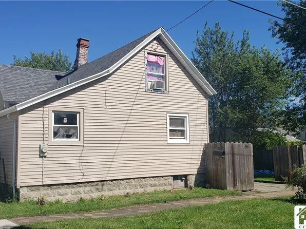 56 Genet St, Dunkirk, NY 14048