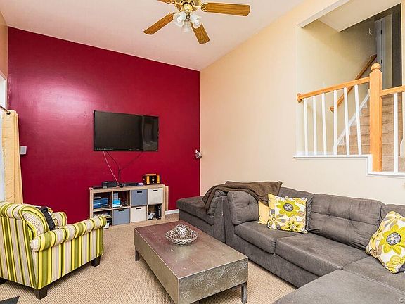 4th image of 9439 Dogwood Garth Ln