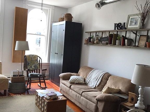 2nd image of 200 W Washington St Suite 2A