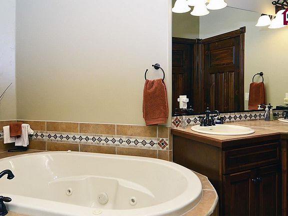 4th image of 10260 Tuscany Dr