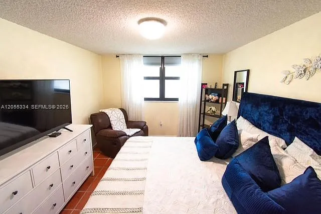 1621 Collins Ave #205 — Photo 23