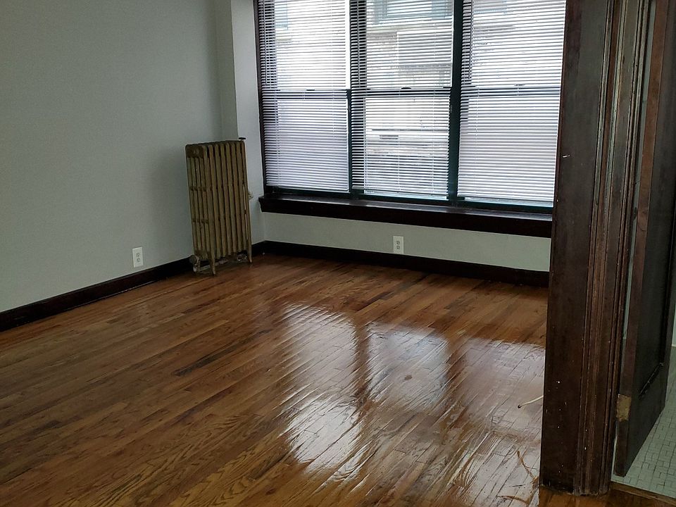 1st image of 846 W Montrose Ave APT 603