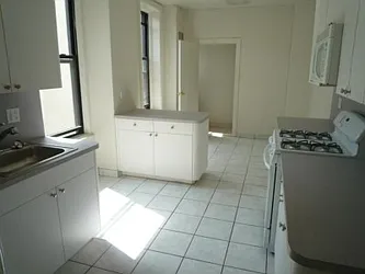 Rented by Raz Realty