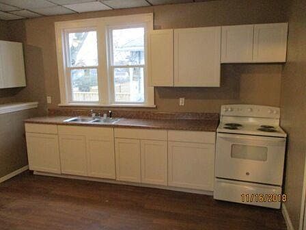 2nd image of 1819 Fletcher St