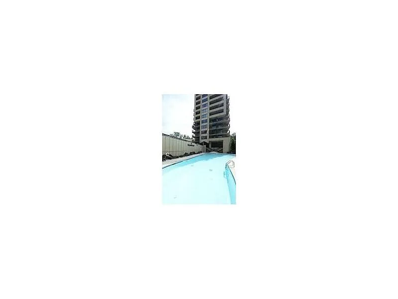 3481 Lakeside Dr NE APT 701 photo 1