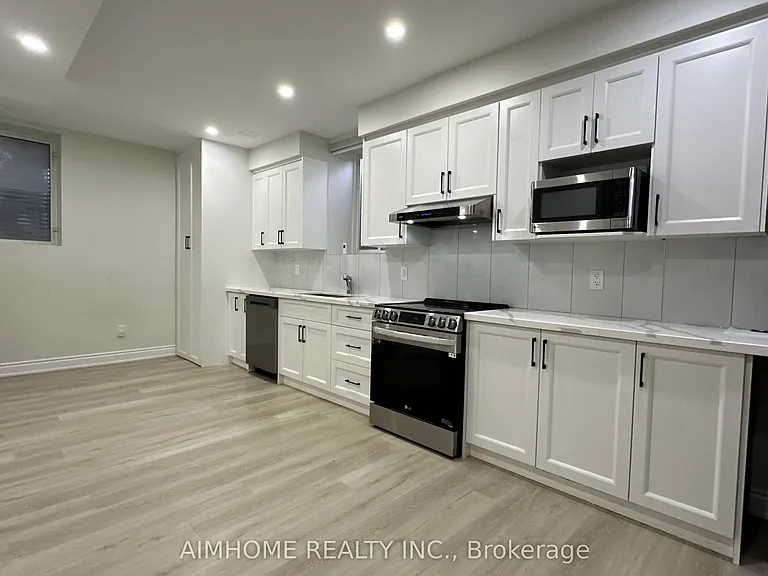 4 Flagg Ave #BASEMENT — Photo 6