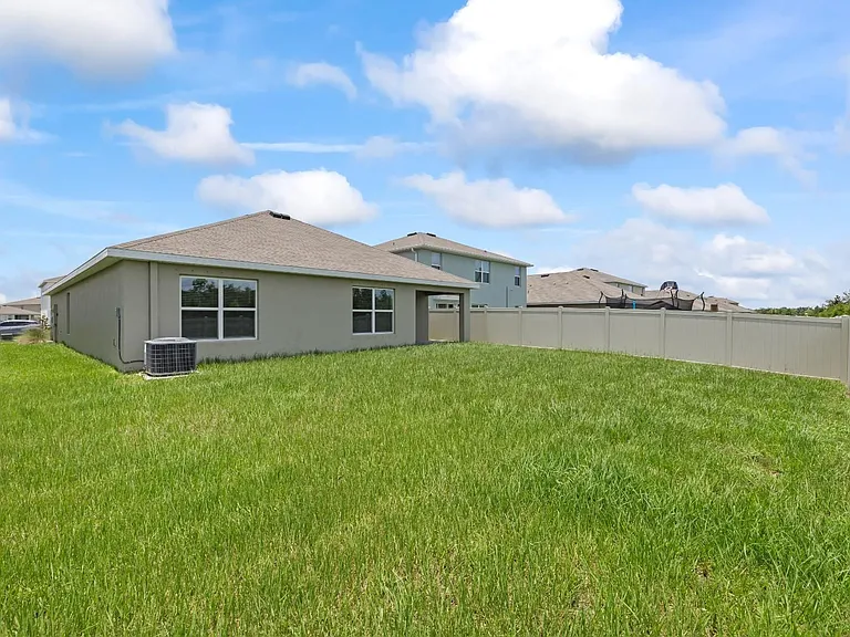 10663 Chippewa Dr — Photo 32