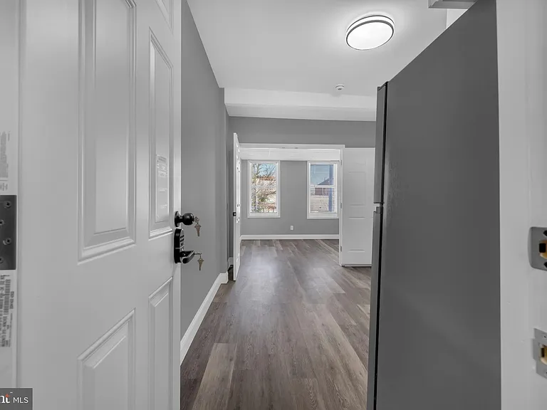 1725 Hollins St #3 — Photo 12