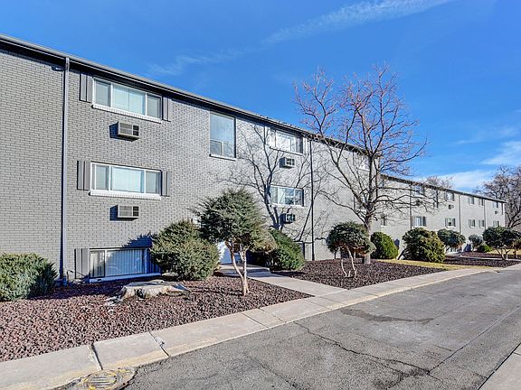 2nd image of 2660 Ingalls St #4