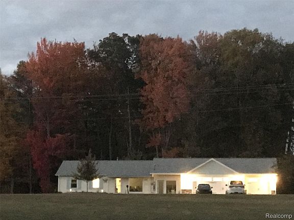 5th image of 11328 Old Pierce Rd