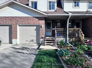 360 Cornridge Pl #7, Waterloo, ON N2T2N9