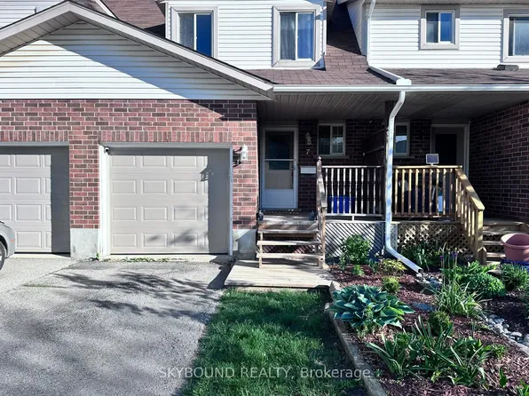 360 Cornridge Pl #7, Waterloo, ON N2T 2N9