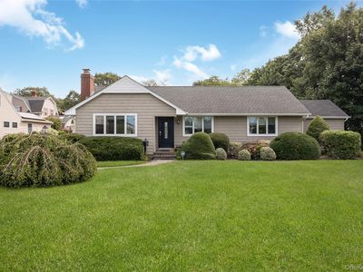 18 Central Avenue, Amityville, NY, 11701