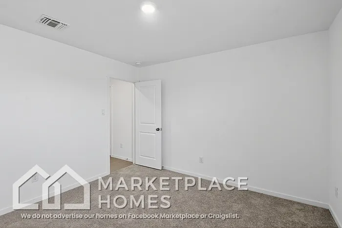 9721 NW 124th St — Photo 21