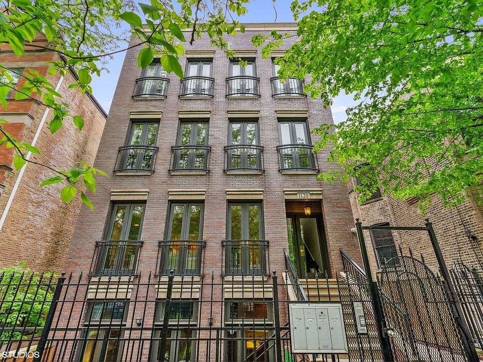 1st image of 1120 N Wood St APT 1