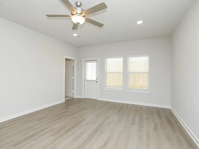 8462 Sweet Cherry Ln — Photo 17