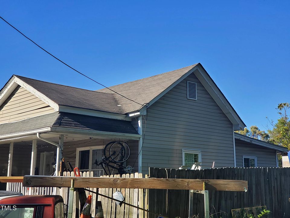 2nd image of 1105 Gillette Ave