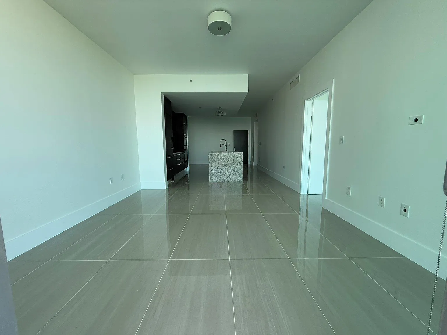 900 Biscayne Bay — Photo 2