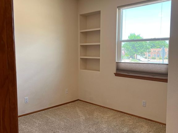 4th image of 9634 Redmont Rd NE