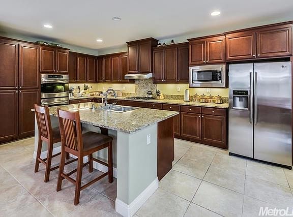 4th image of 3297 Ardley Dr