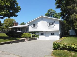 33 Flint Rd, Watertown, MA 02472