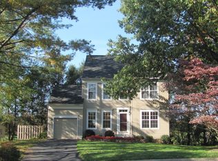 122 Applewood Ct, Hamilton, VA 20158