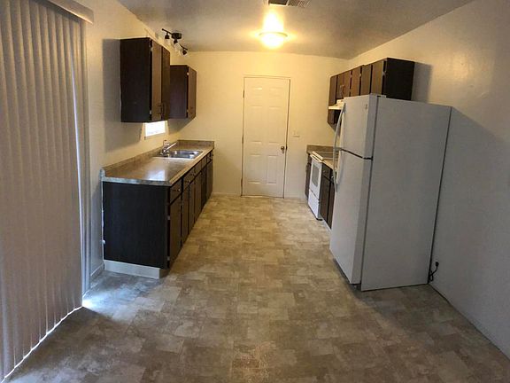 3rd image of 3360 Gross St