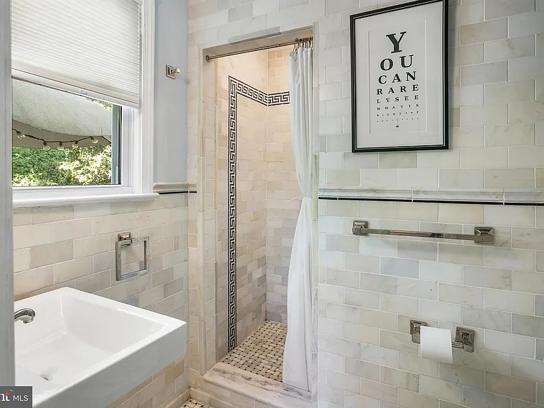 5015 Fulton St NW — Photo 18