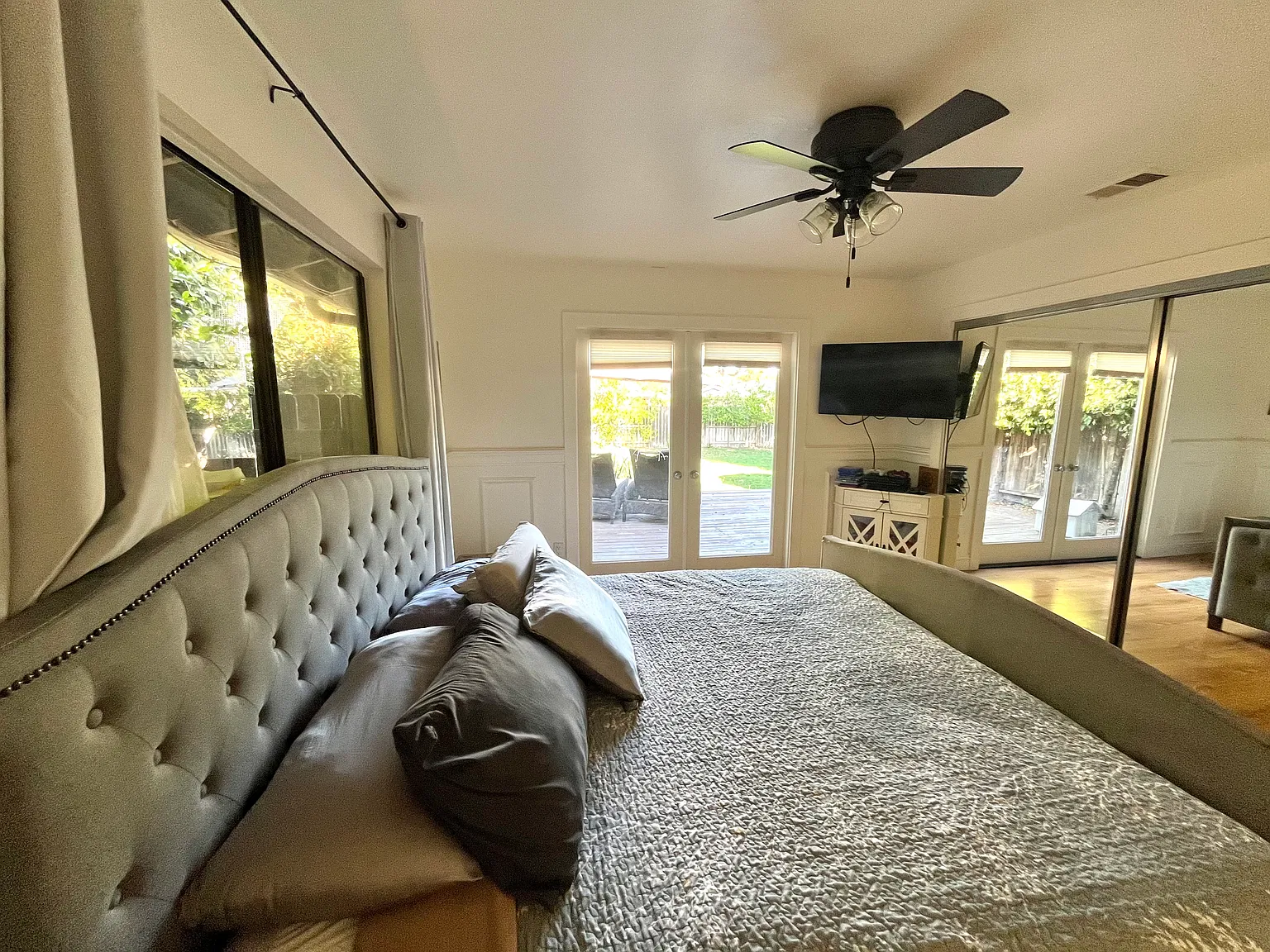 4 bed, 1800 sqft, $6,900 — Photo 4
