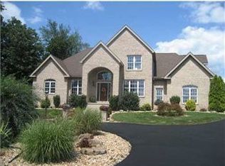 307 Longanecker Rd, Connellsville, PA 15425