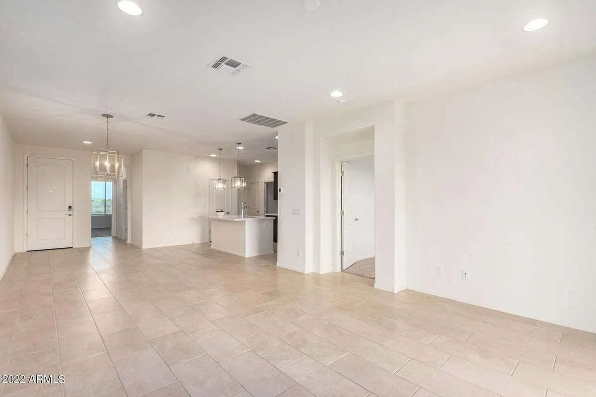 20620 N Verbena Ln — Photo 1