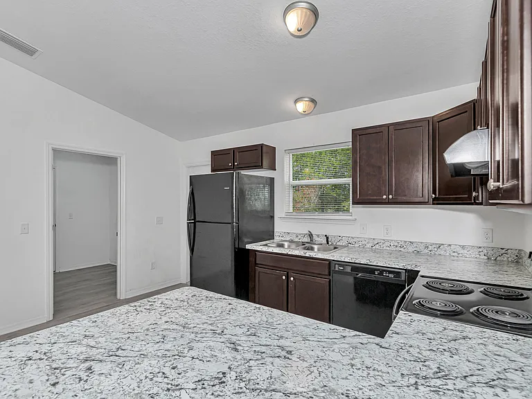 12 Olive Cir — Photo 11