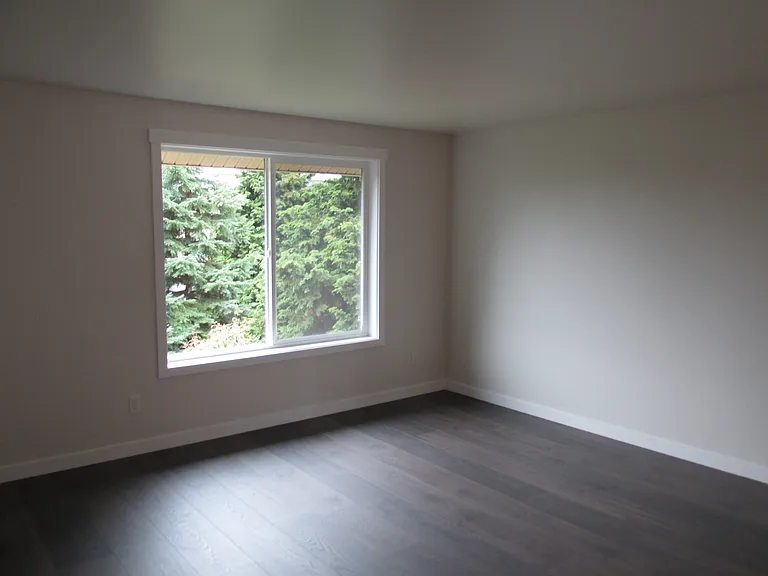 330 N Pine St #C — Photo 10
