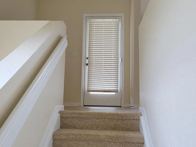 3031 SE Lexington Lakes Dr #203 — Photo 6
