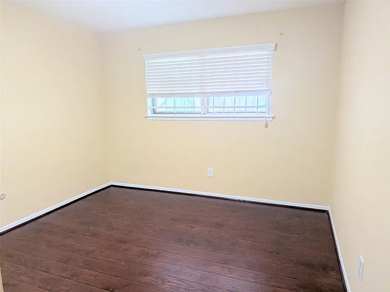 6223 Gladewell Dr — Photo 7