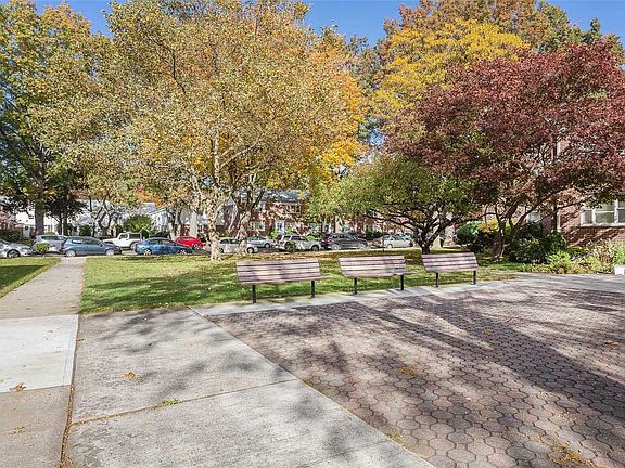 3rd image of 21202 16th Ave #123