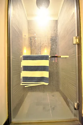 Rented by Lasri Group Inc | media 31