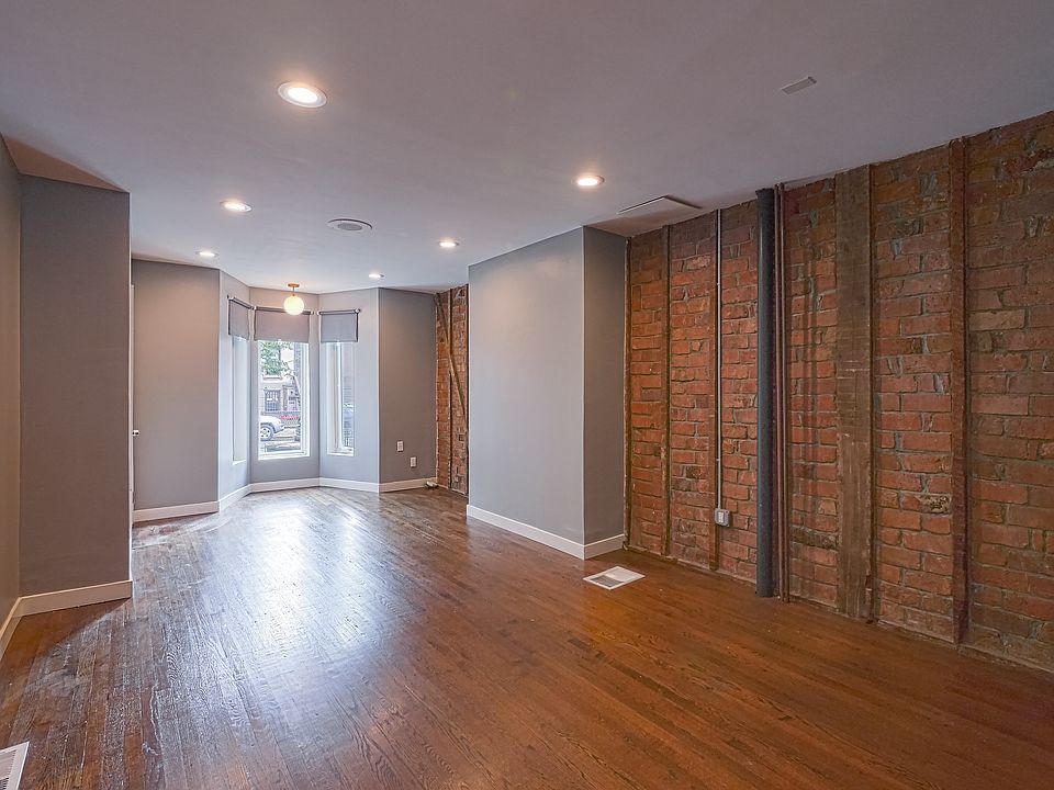 1st image of 475 Van Buren St #1F