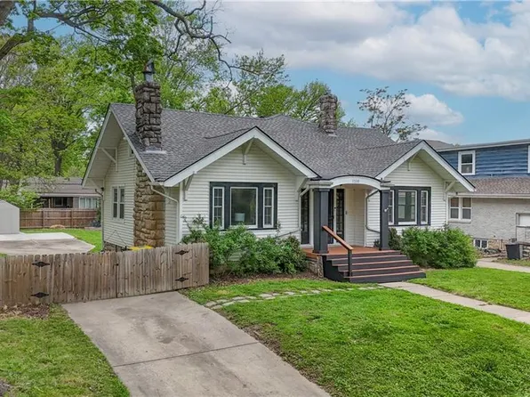 7530 Oak St, Kansas City, MO 64114