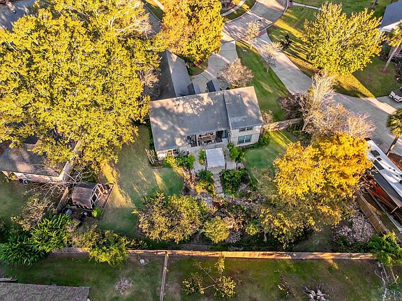 5th image of 9 Clairmont Ln