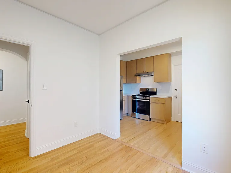 495 32nd Ave #106 — Photo 4