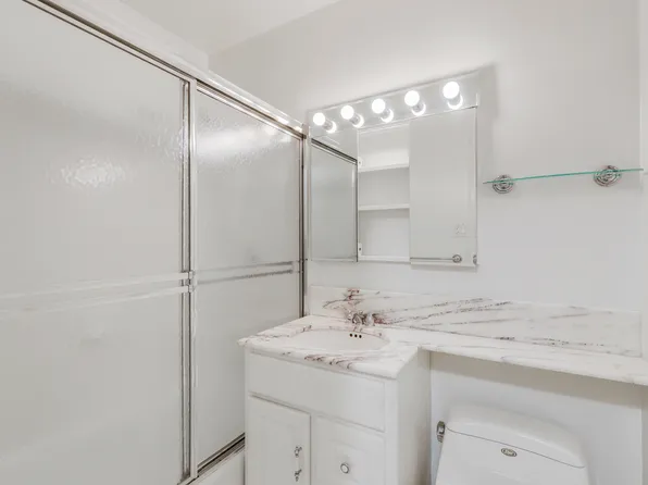 399 East 72nd Street image 6 of 8