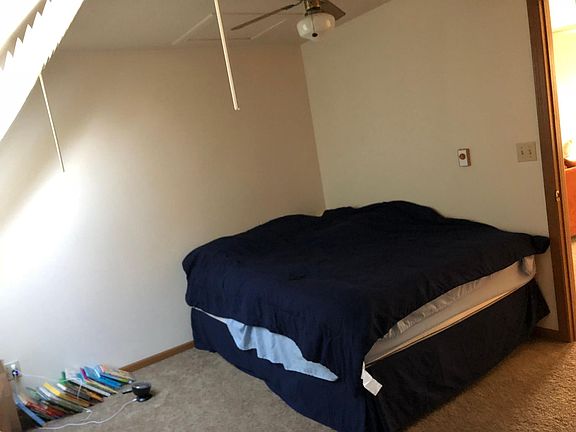 5th image of 1023 N Seminary Ave APT 6