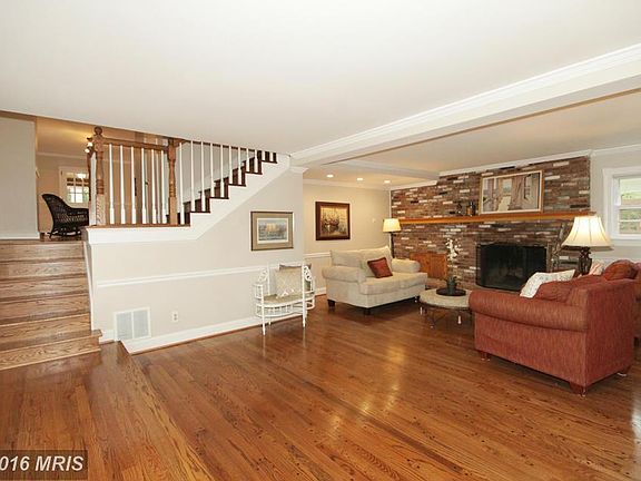3rd image of 7325 Auburn St
