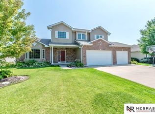 7413 S 169th St, Omaha, NE 68136