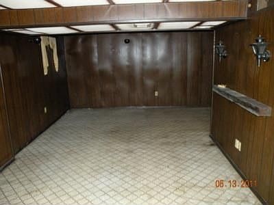 5th image of 1045 Elizabeth Ave