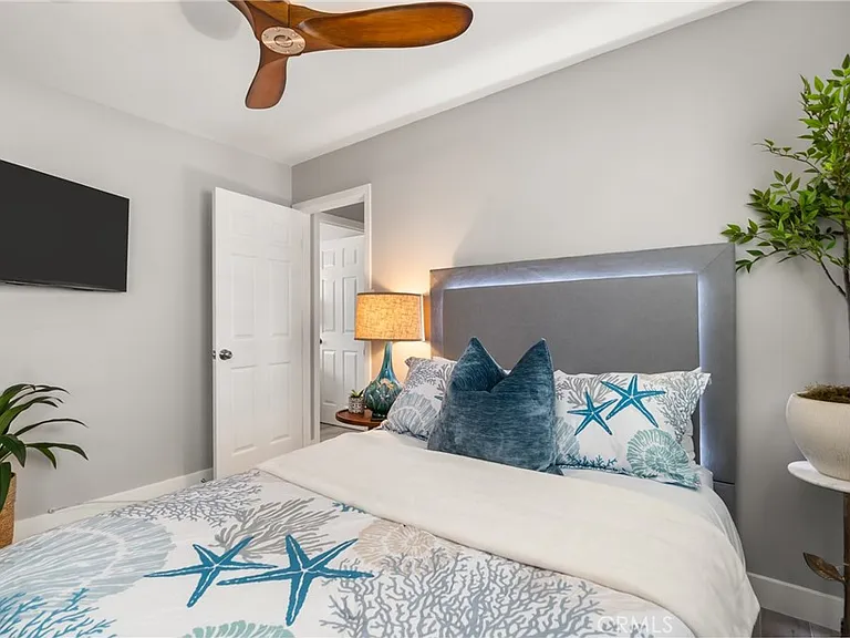 313 Alvarado Pl — Photo 14