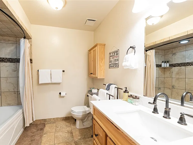 1384 Park Ave #215 — Photo 49