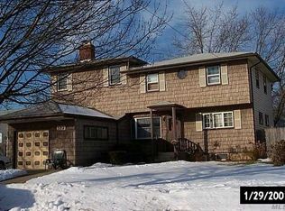 172 1st Ave, Massapequa Park, NY 11762