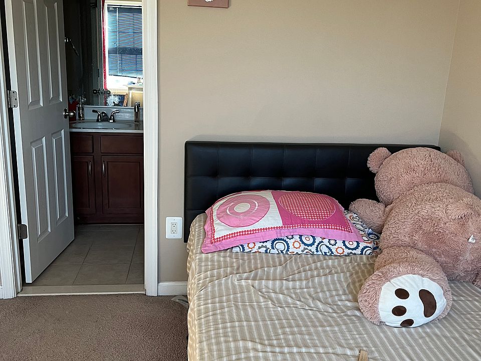 2nd image of 3316 Cara Ct